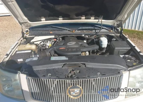 2004 Cadillac Escalade Standard z USA, uszkodzony, nr VIN 1GYEK63N14R116135